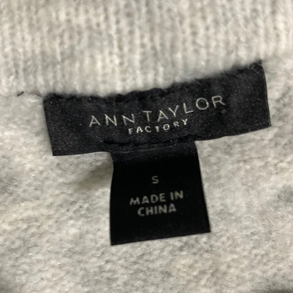 Ann Taylor Sweater - Picture 3 of 5